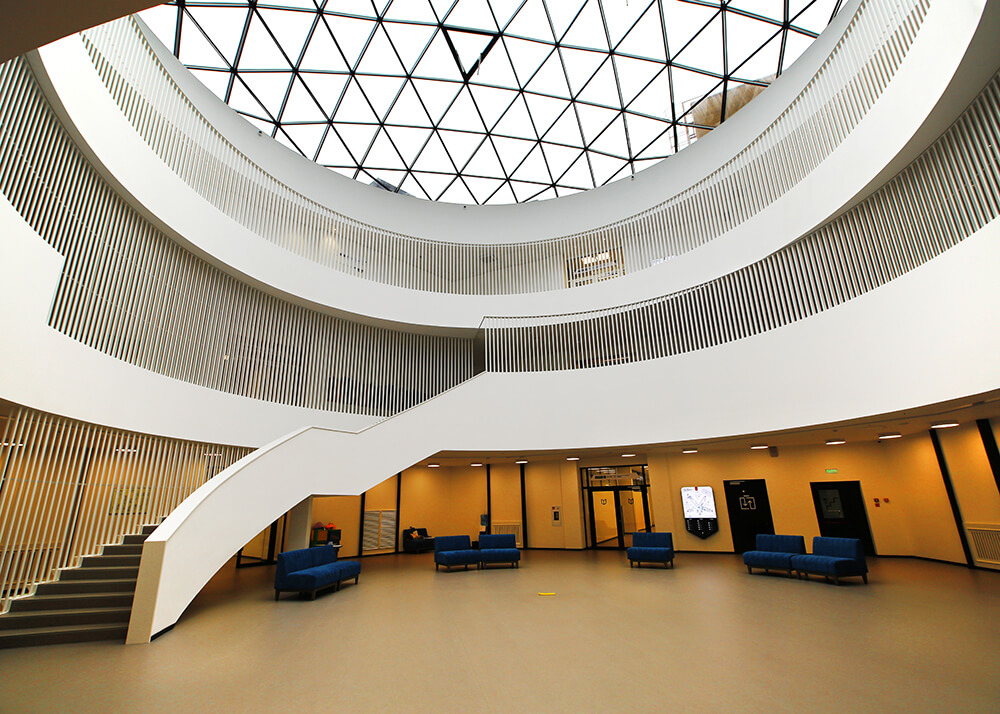 "Август" компаниясы Черноголовкада жаңы билим берүү комплексин ачты