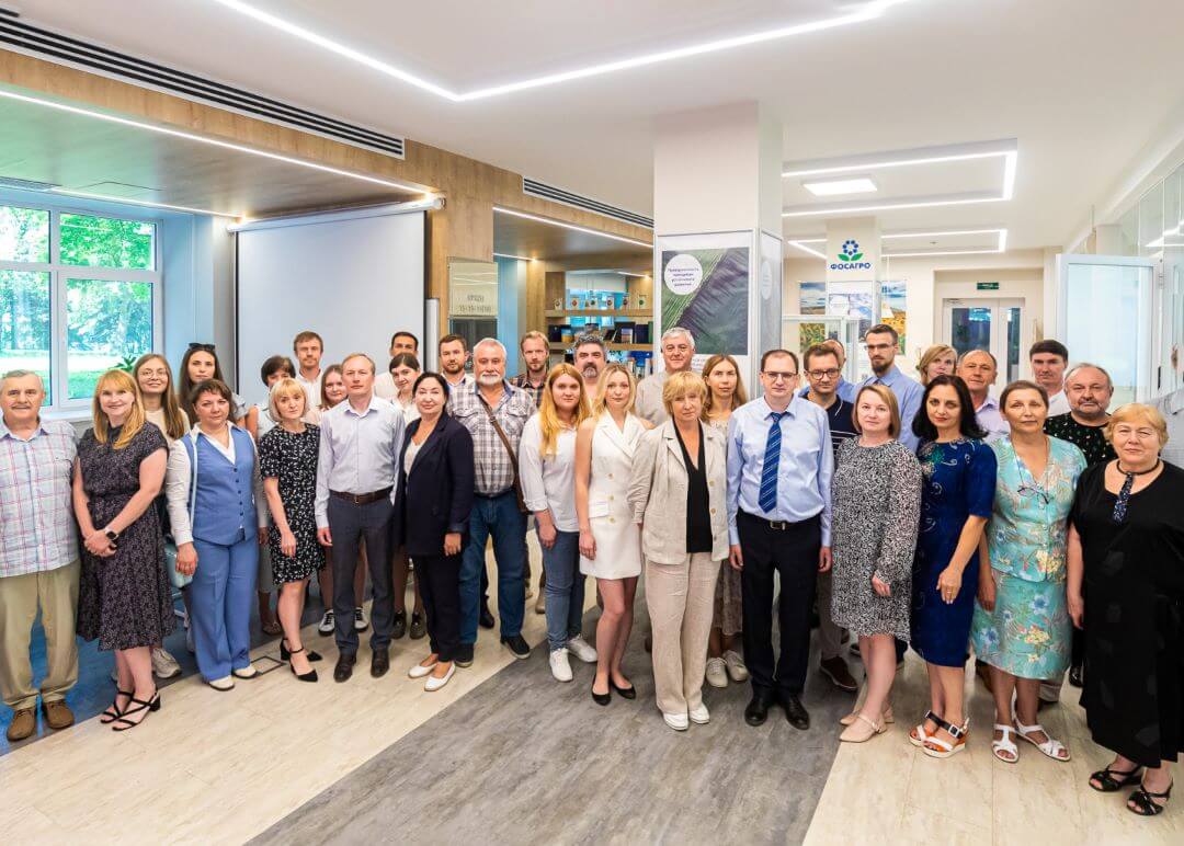 "Август" Түрк тилдүү мамлекеттердин Кеңеши