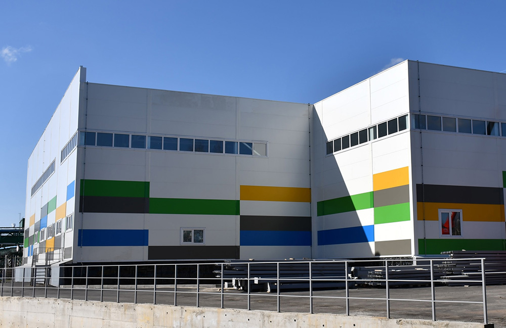 "Август" жайкын тургундар үчүн продукция чыгарууну кеңейтүүгө 300 млн сом жумшайт